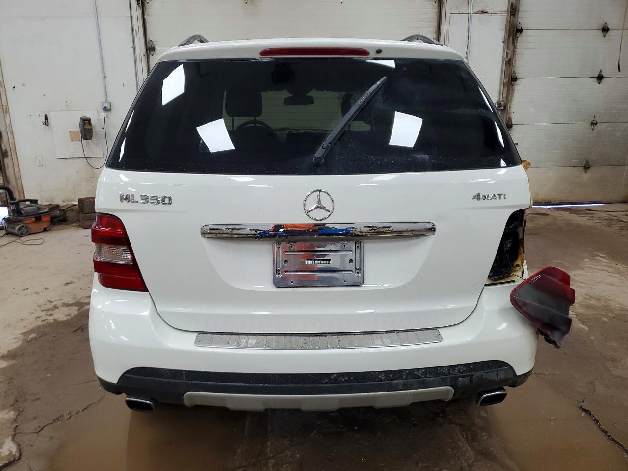 Mercedes-Benz M-Class 350
