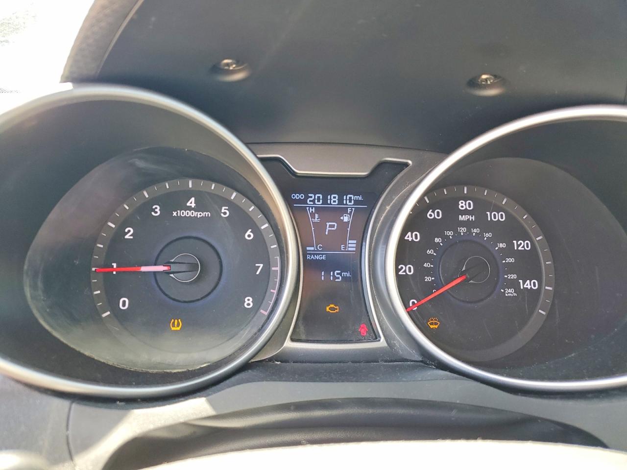 Hyundai VELOSTER Base