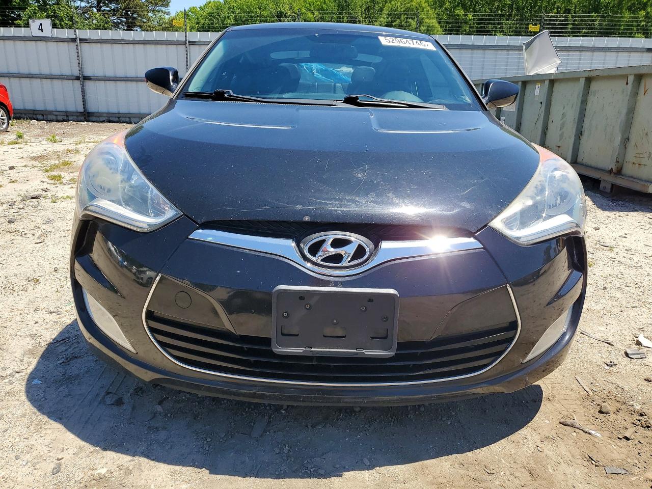 Hyundai VELOSTER Base