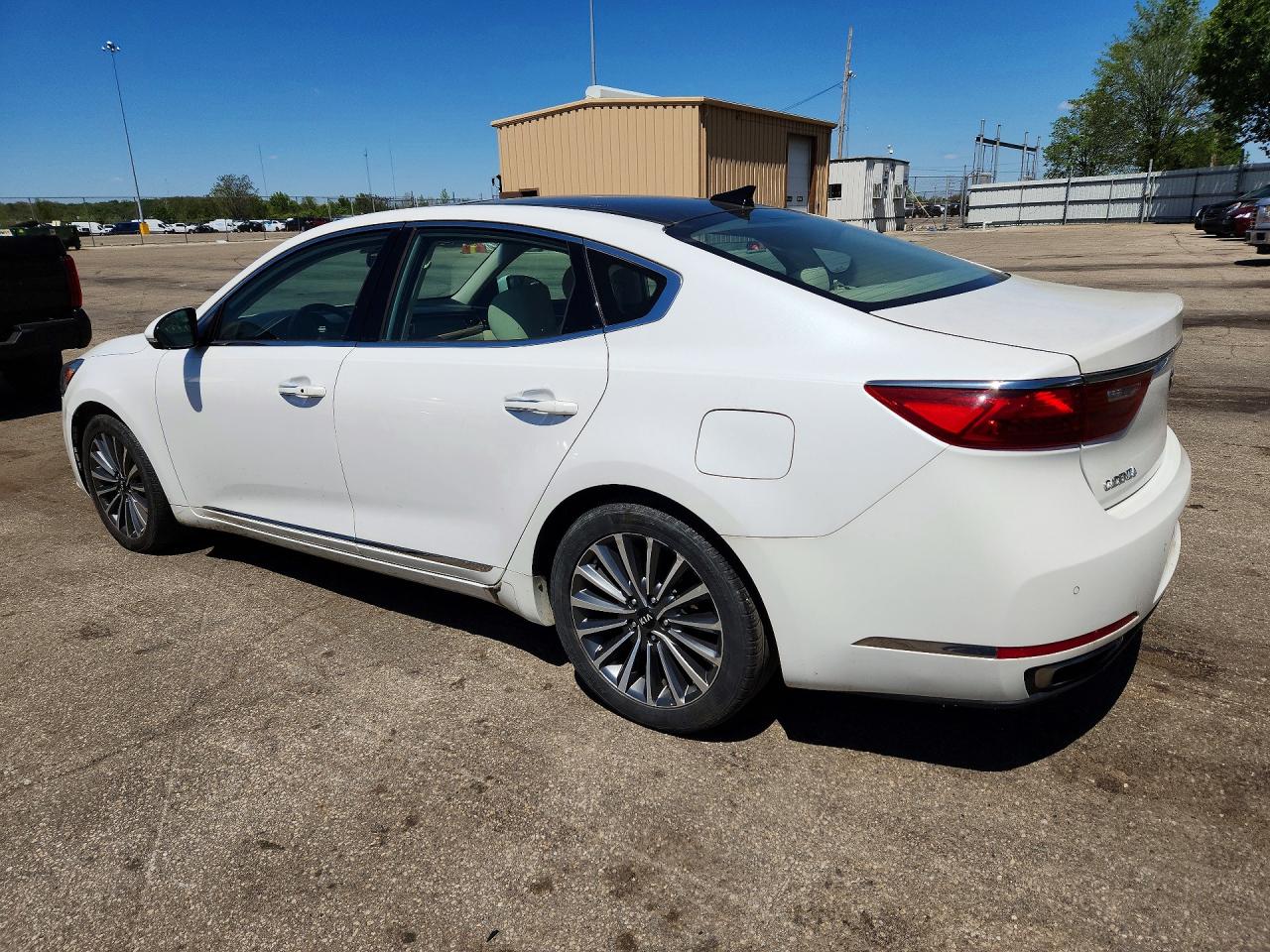 Kia Cadenza Premium