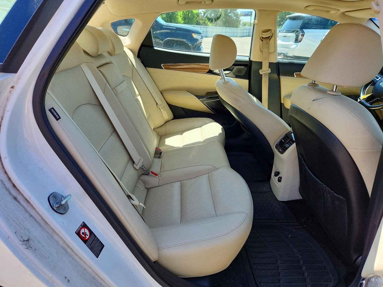 Kia Cadenza Premium