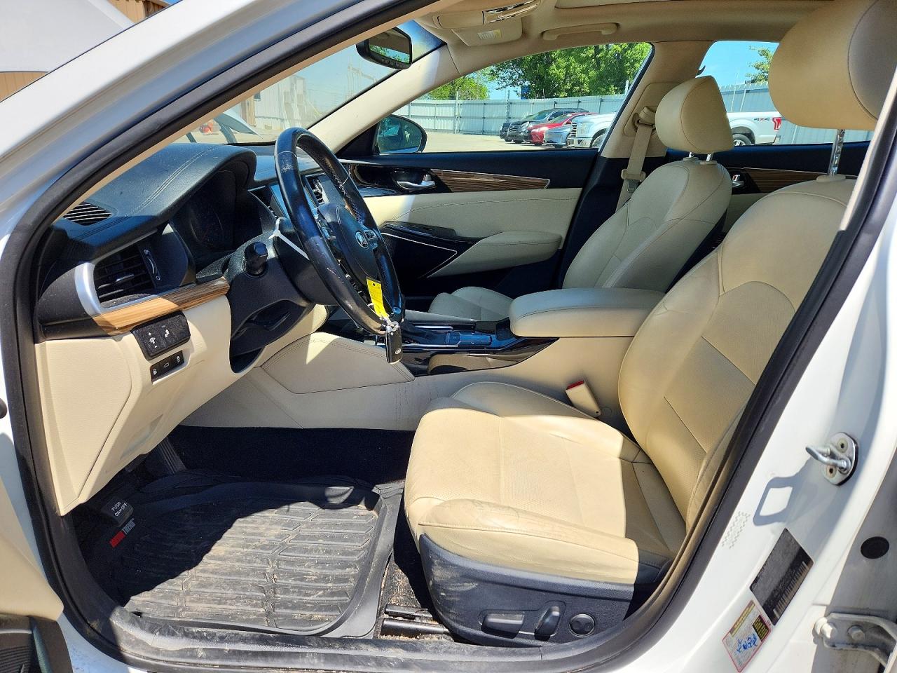 Kia Cadenza Premium