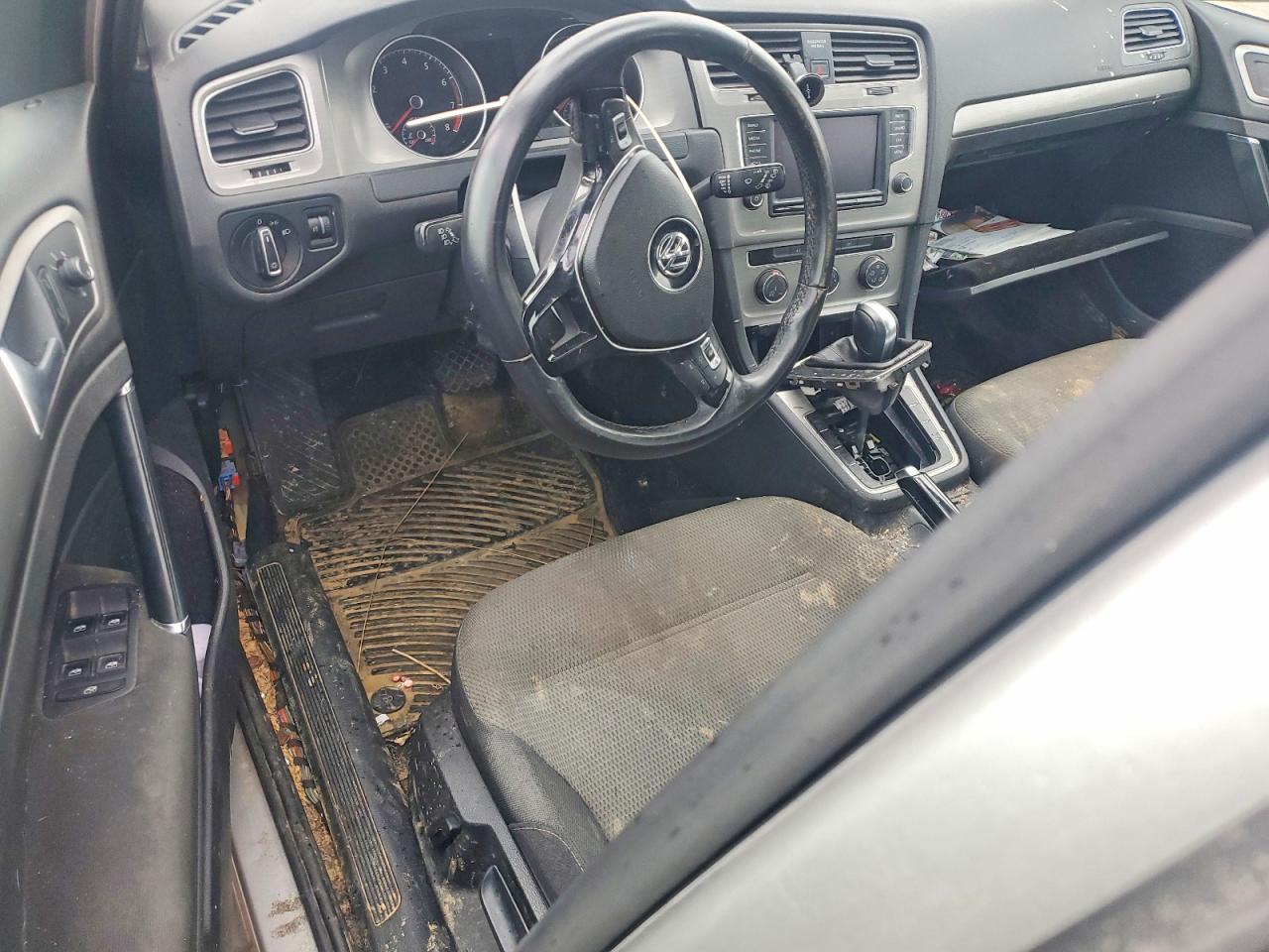 Volkswagen Golf S