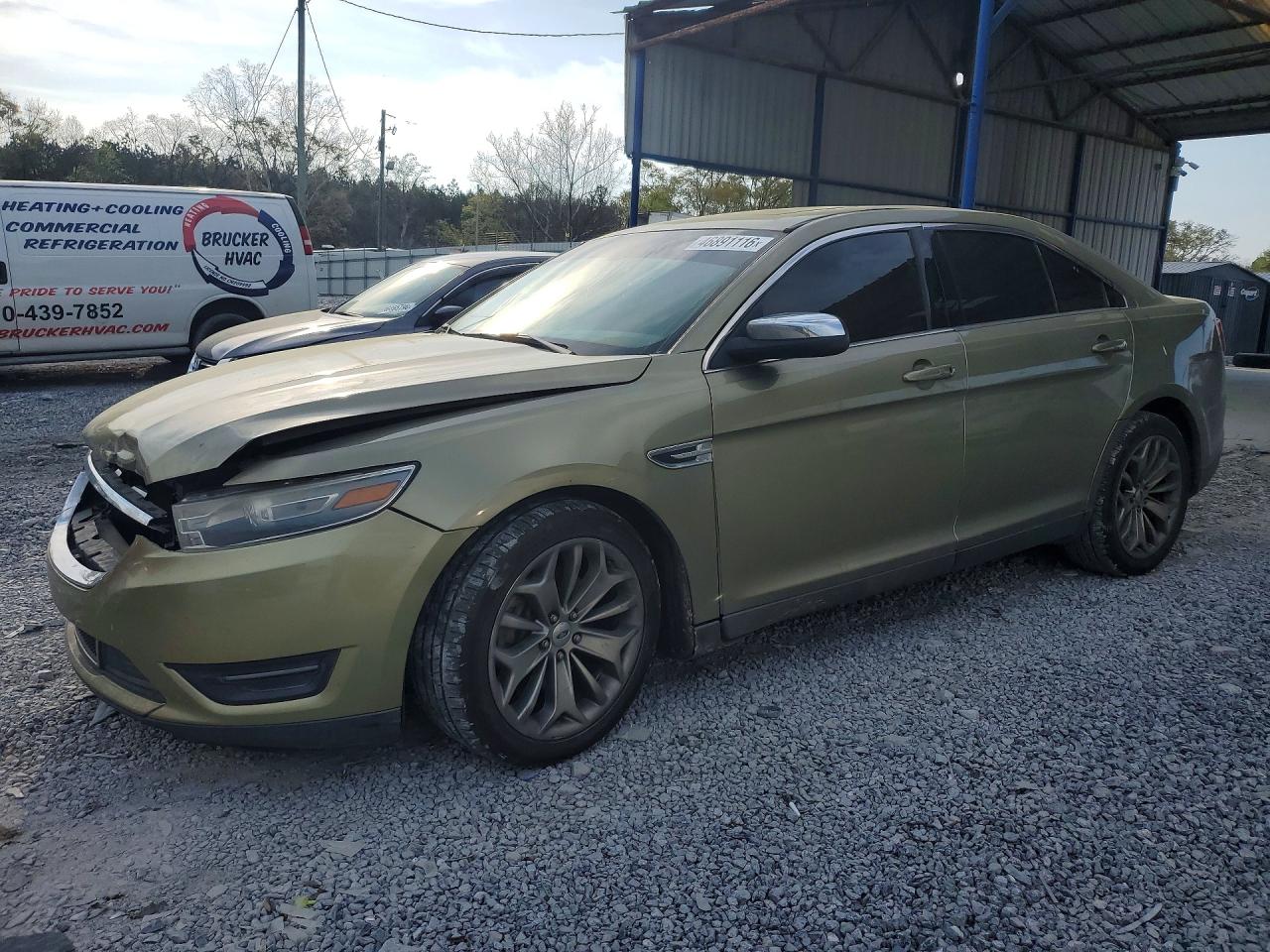 Salvage Ford Taurus Image