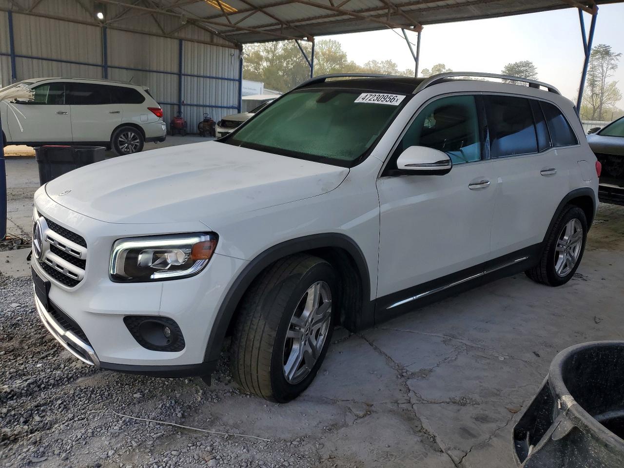Salvage Mercedes-Benz GLB Image