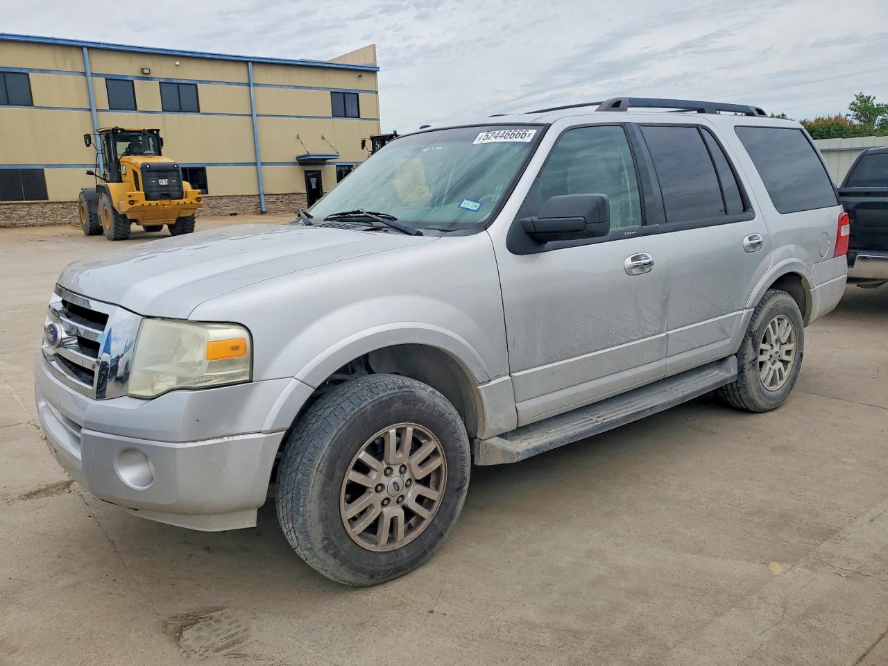 Salvage Ford Expedition Image