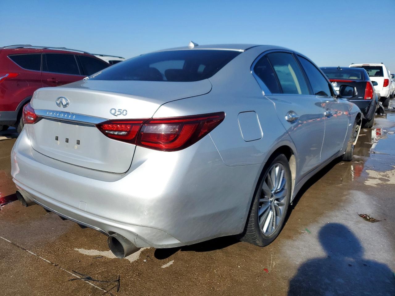 INFINITI Q50 Luxe