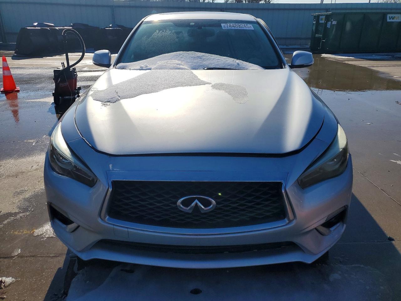 INFINITI Q50 Luxe