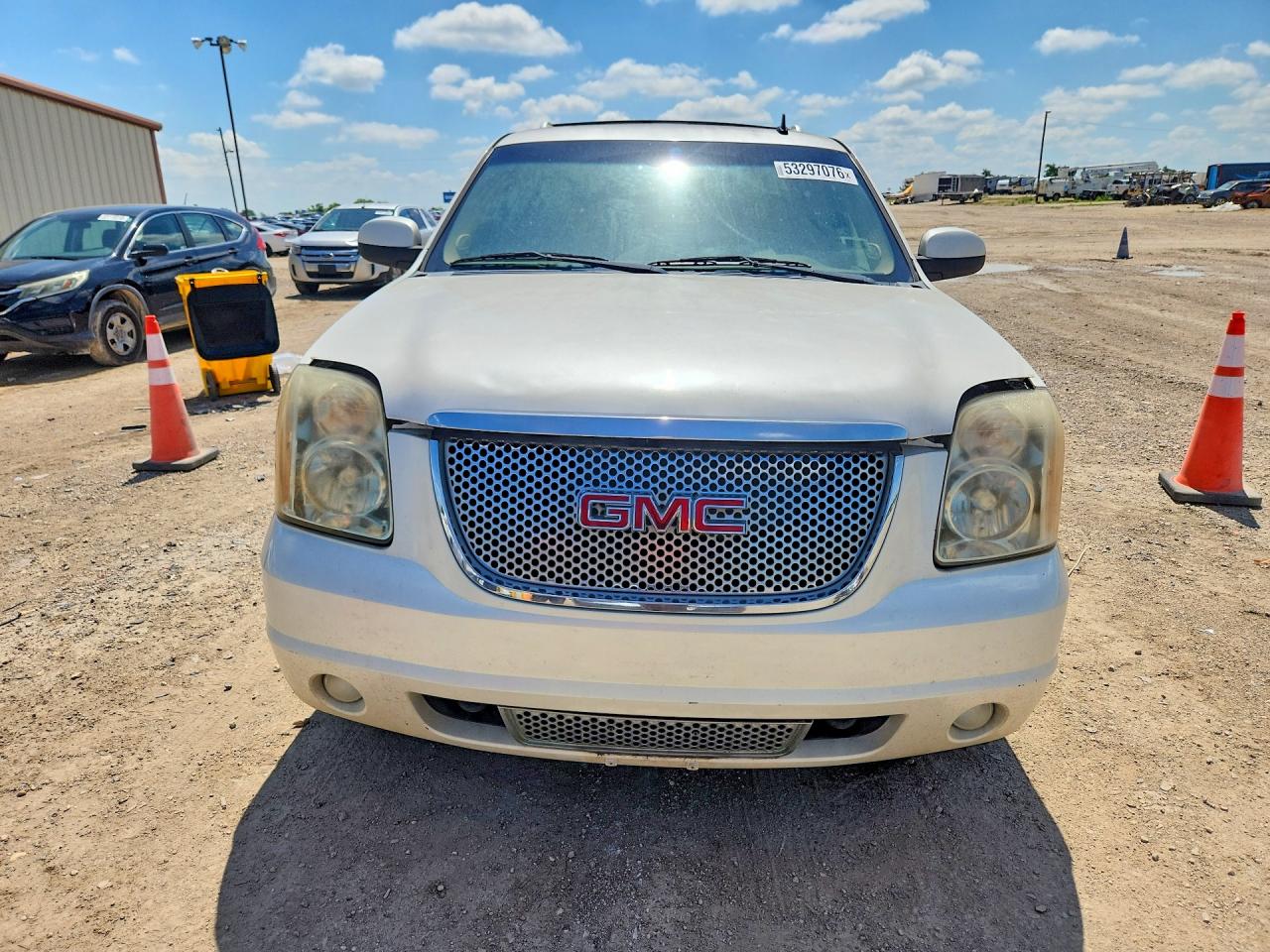GMC Yukon Denali