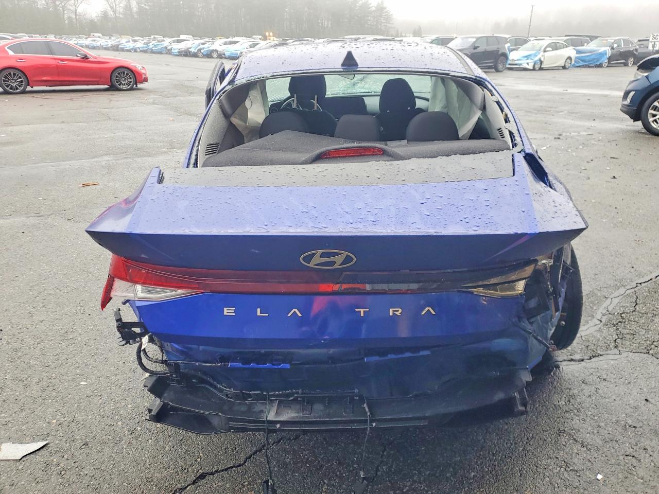 Hyundai ELANTRA Sel