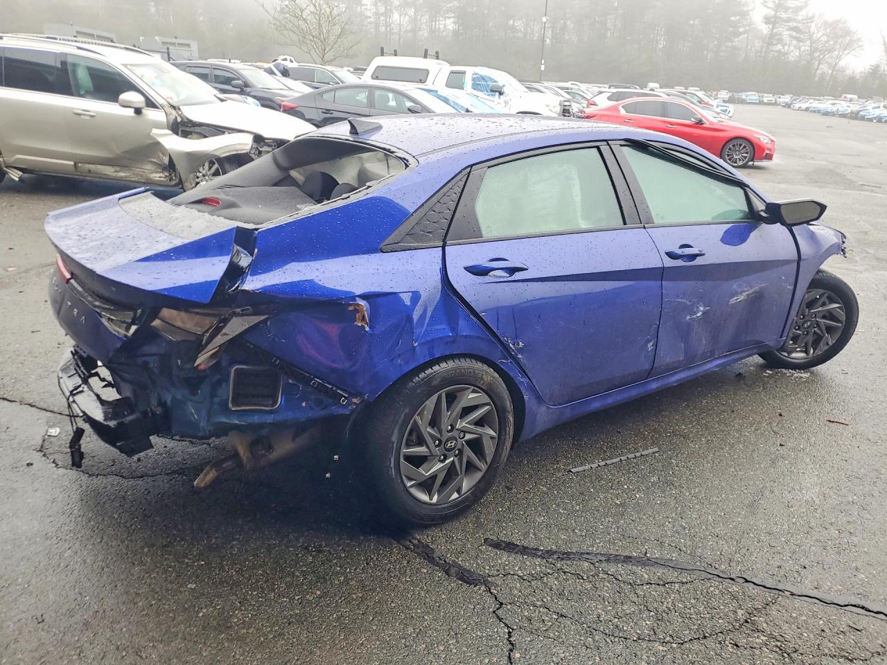 Hyundai ELANTRA Sel