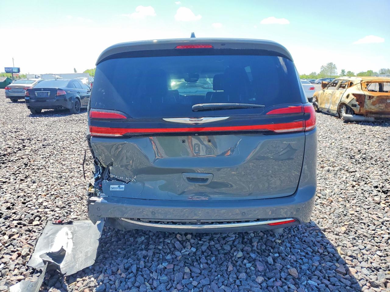Chrysler Pacifica Touring L