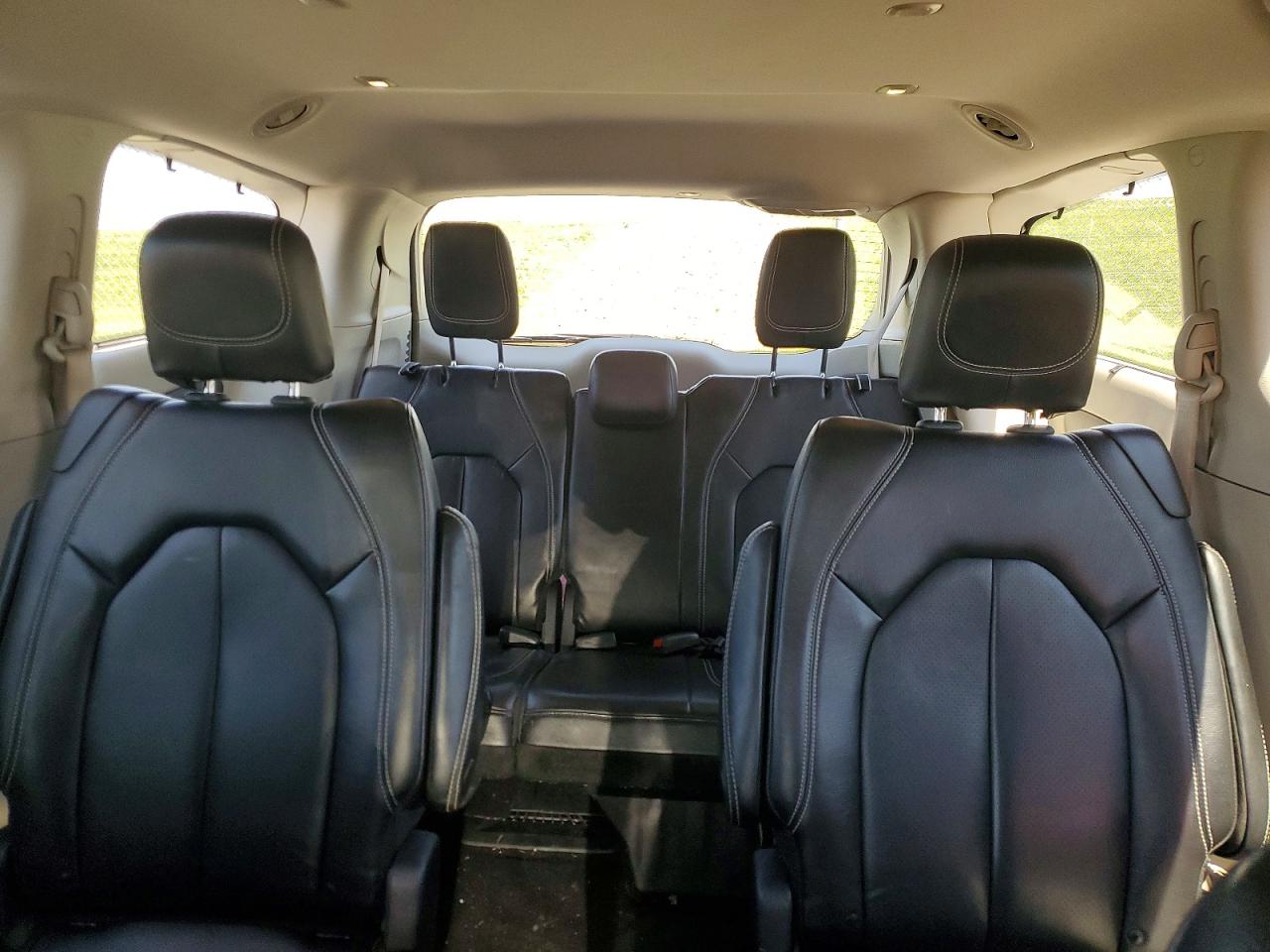 Chrysler Pacifica Touring L