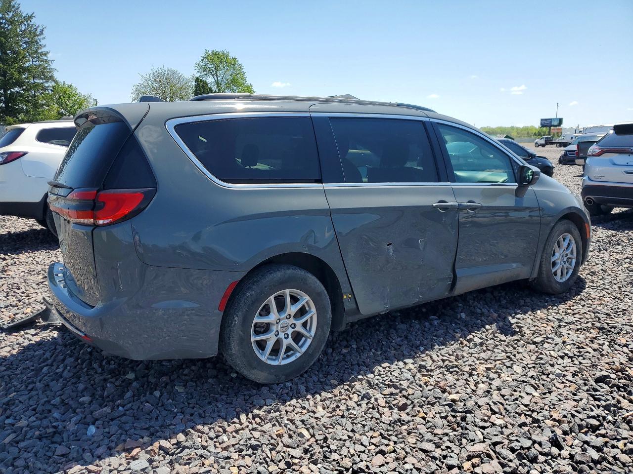 Chrysler Pacifica Touring L
