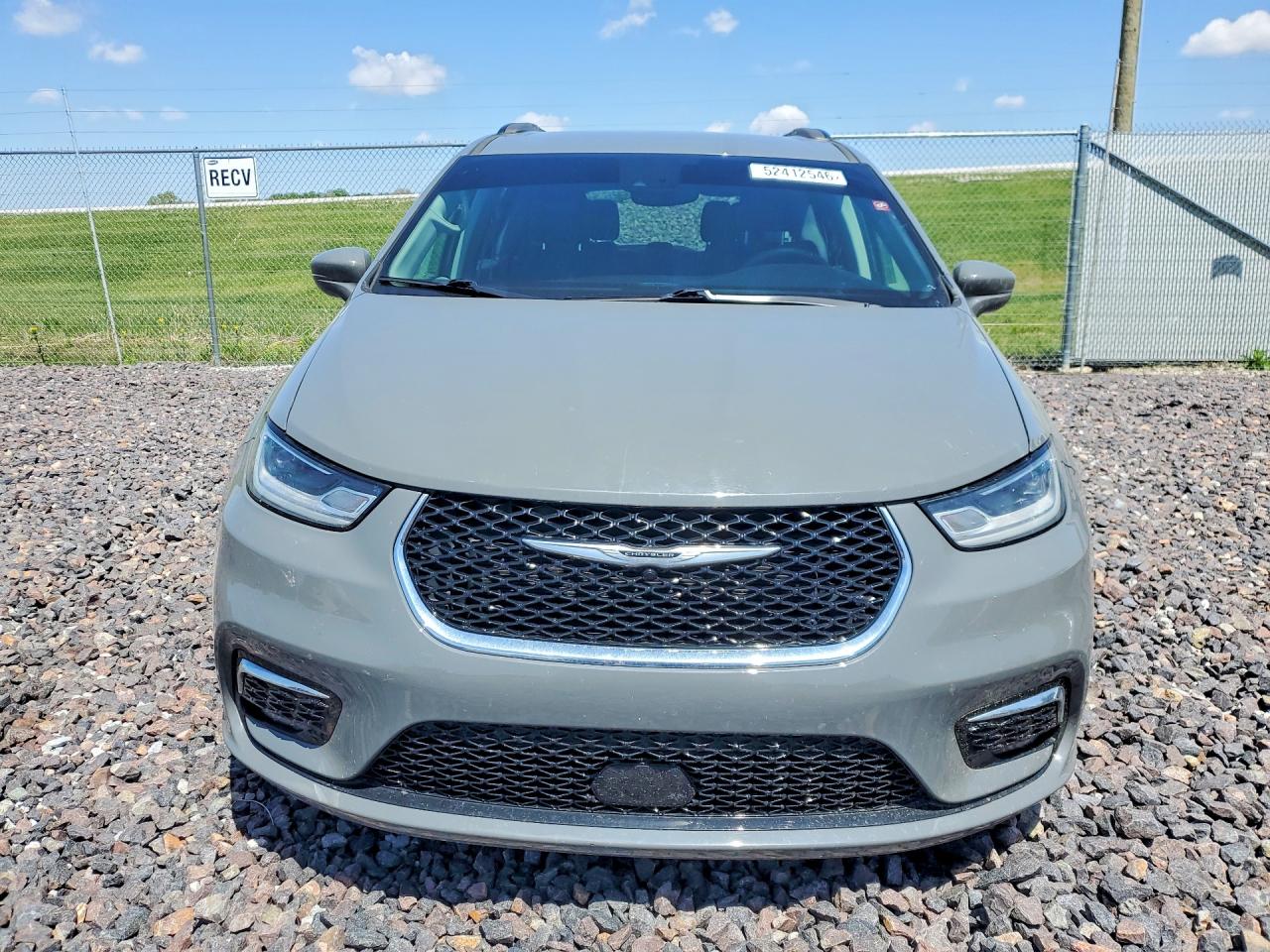 Chrysler Pacifica Touring L