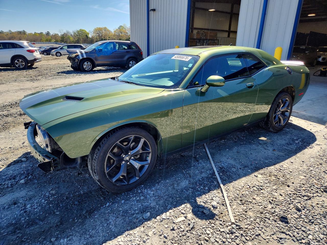 Salvage Dodge Challenger Image