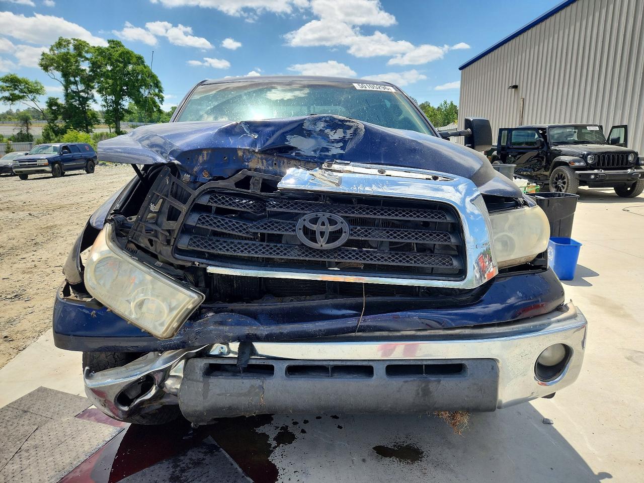 Toyota Tundra Sr5