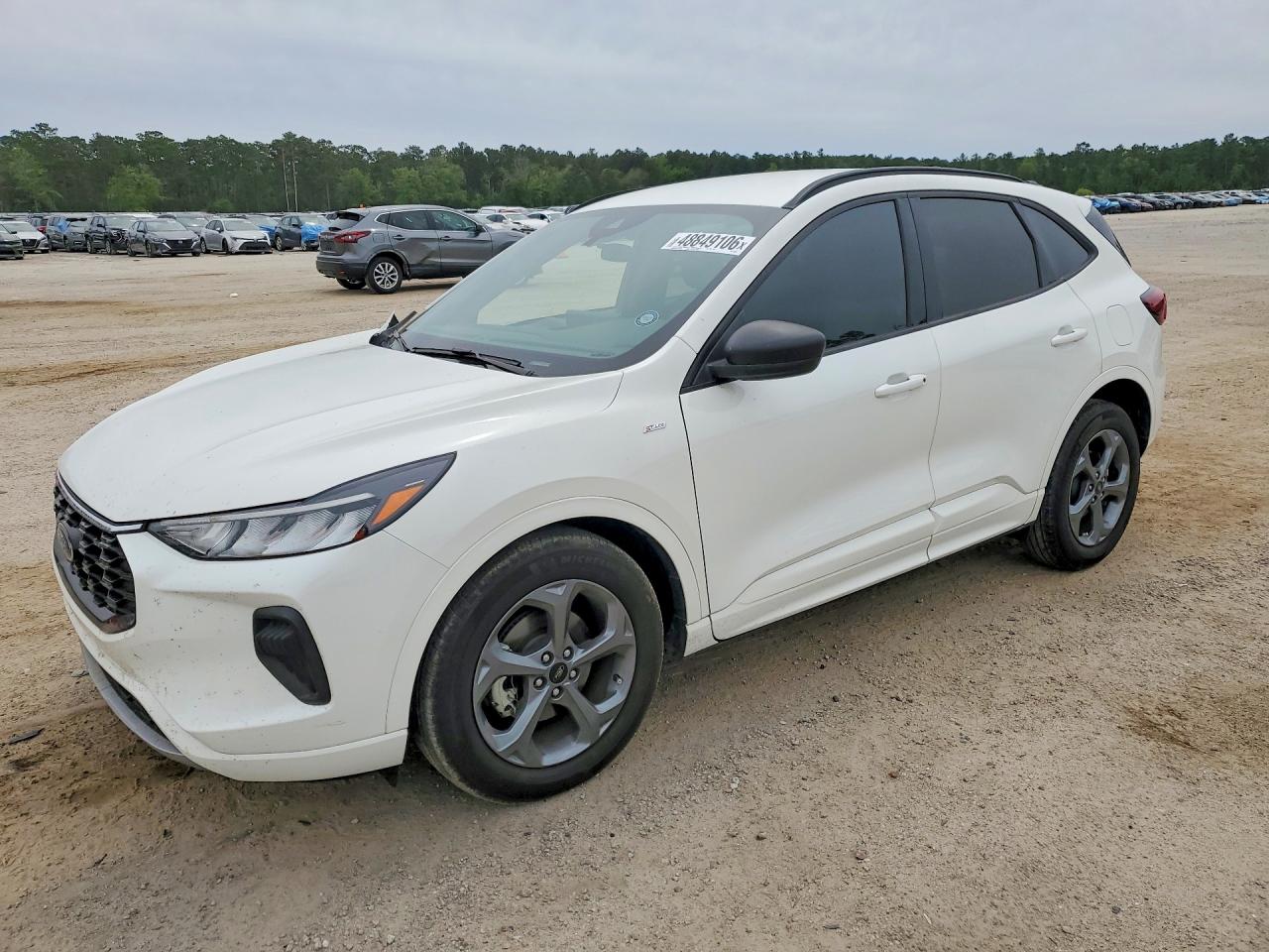 Salvage Ford Escape Image