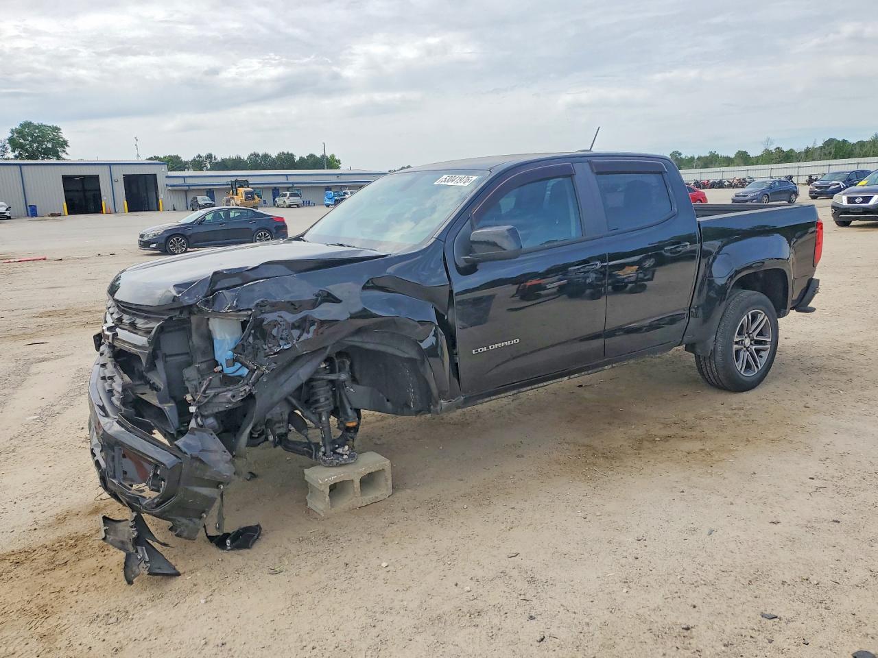 Salvage Chevrolet Colorado Image