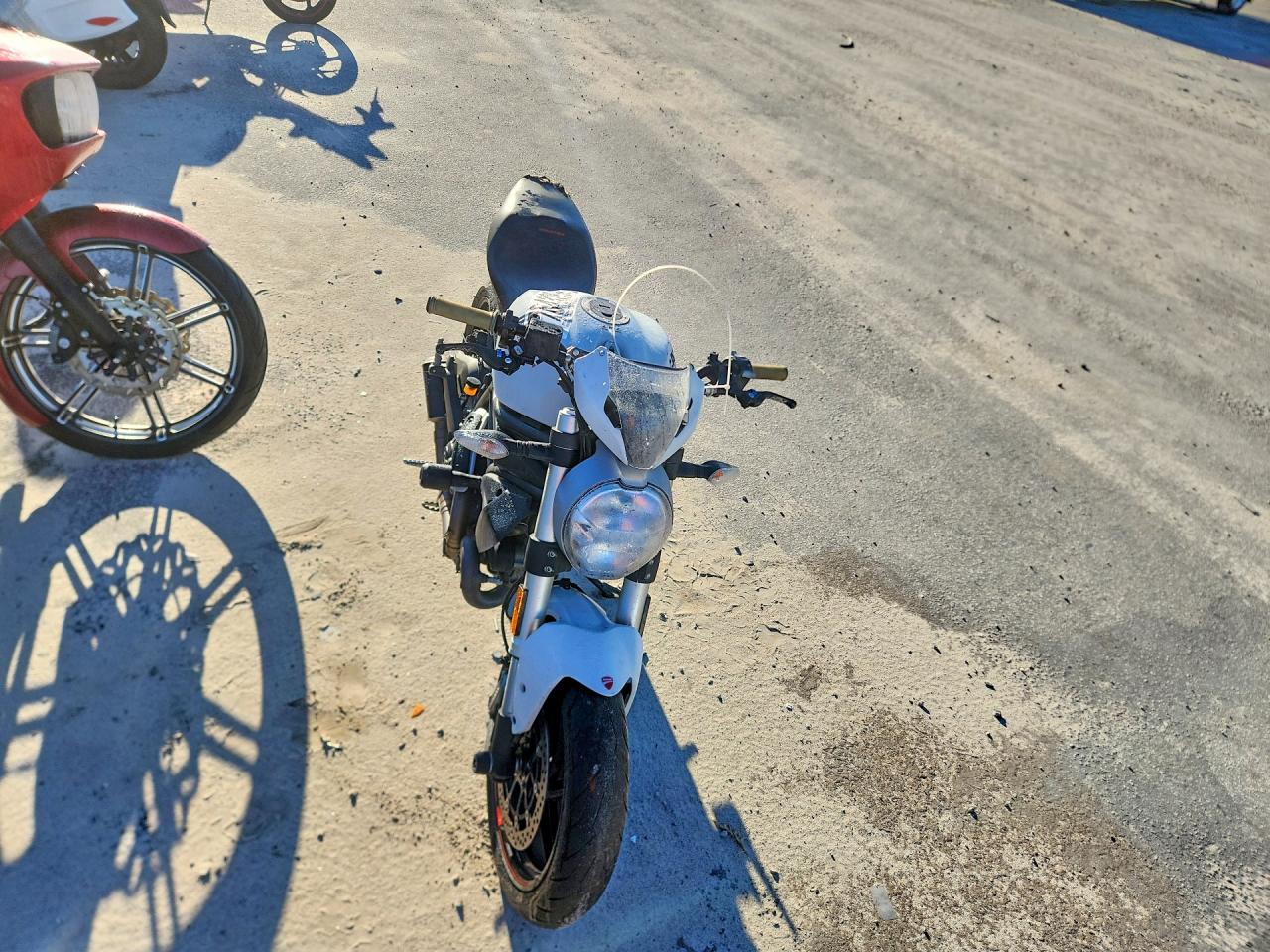Ducati Monster 797+