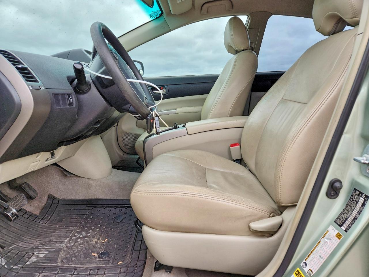 Toyota Prius Base