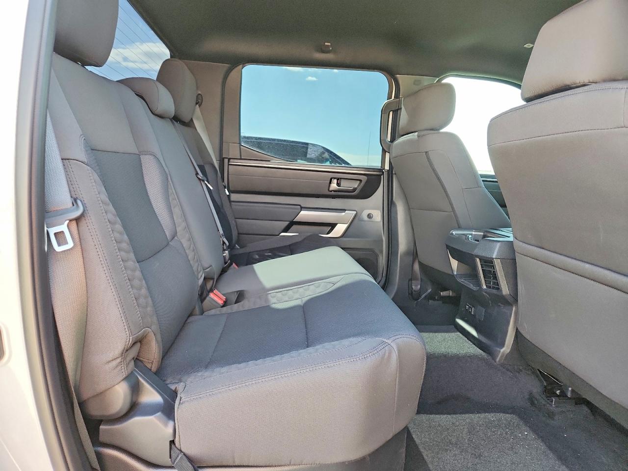 Toyota Tundra Sr5