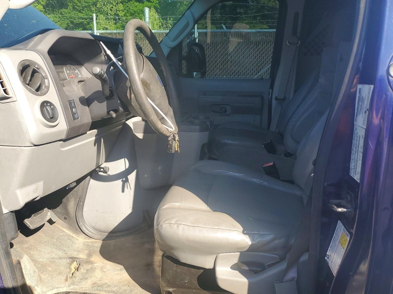 Ford Econoline E250 Van