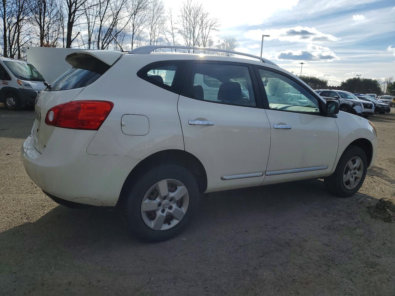 Nissan Rogue S