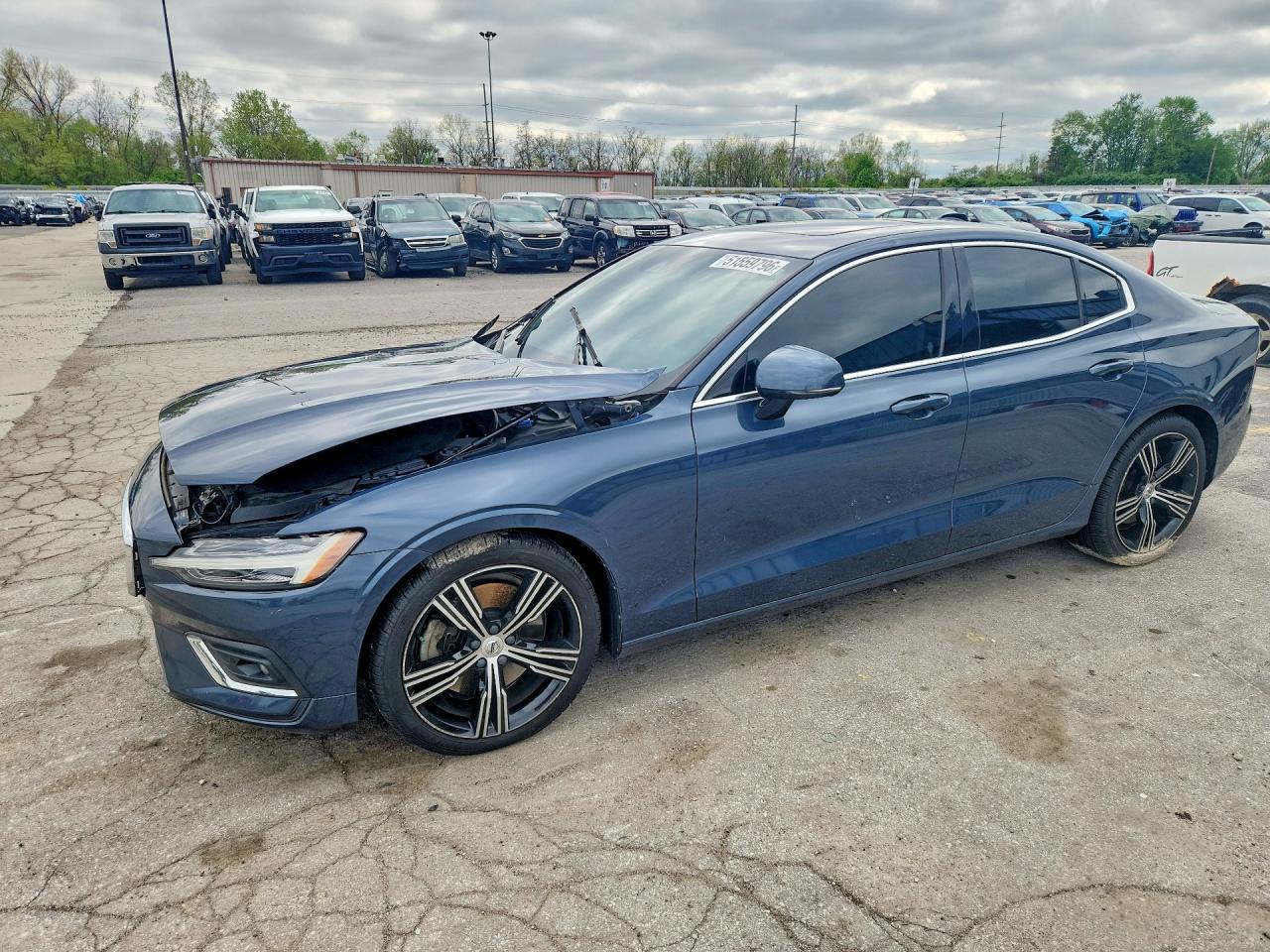 Salvage Volvo S60 Image