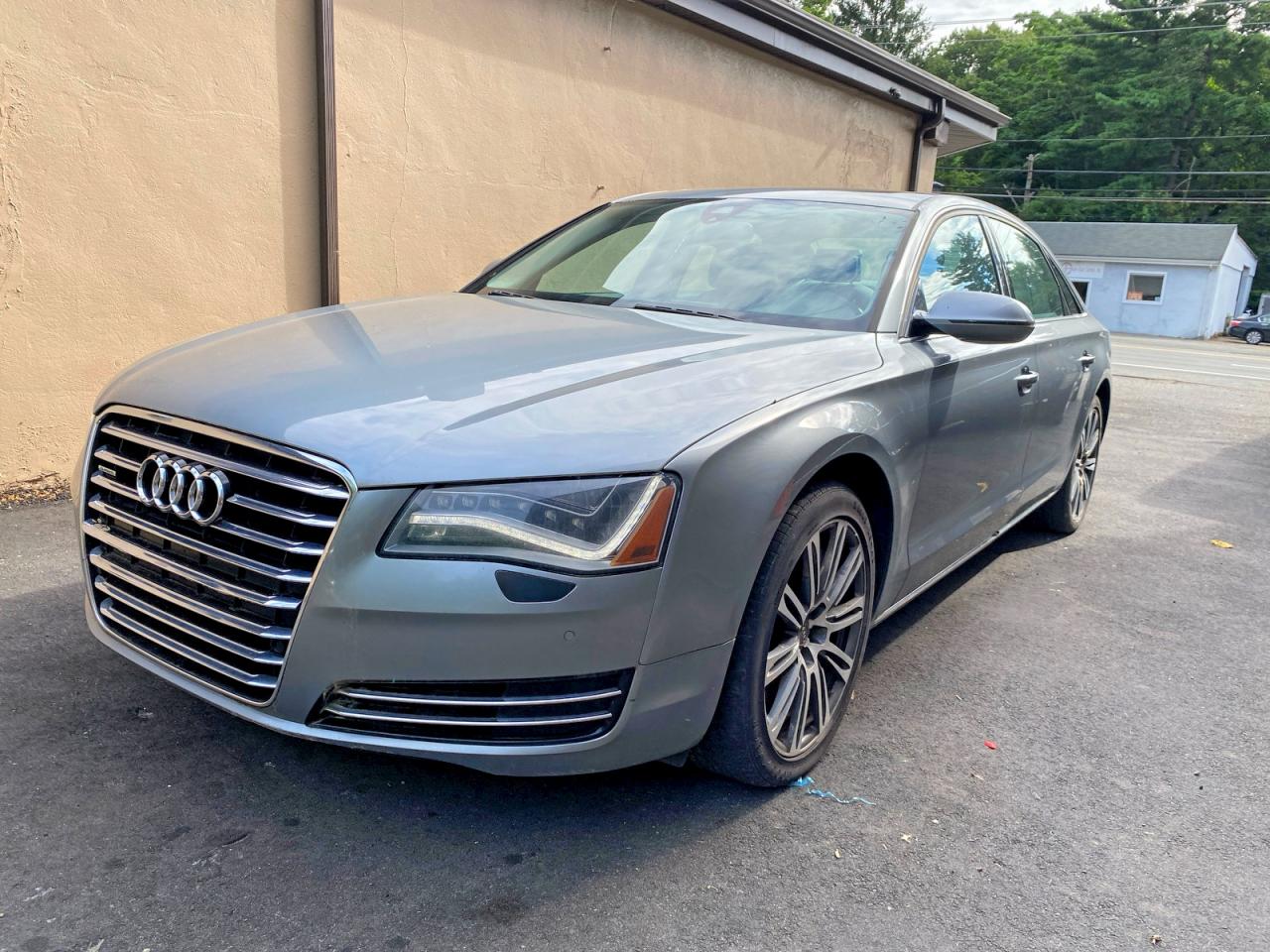 Audi A8 L Quattro