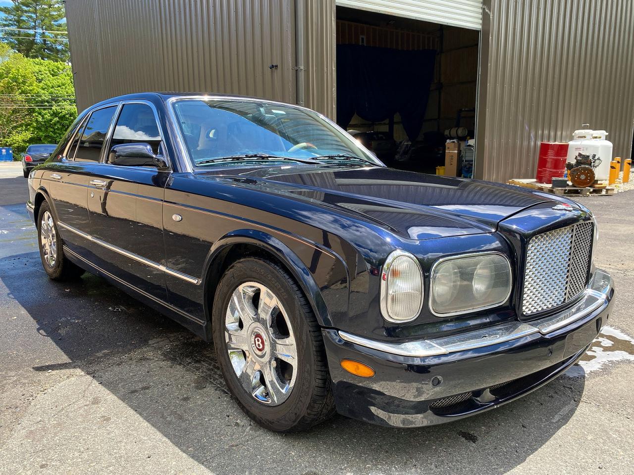 Salvage Bentley Arnage Image