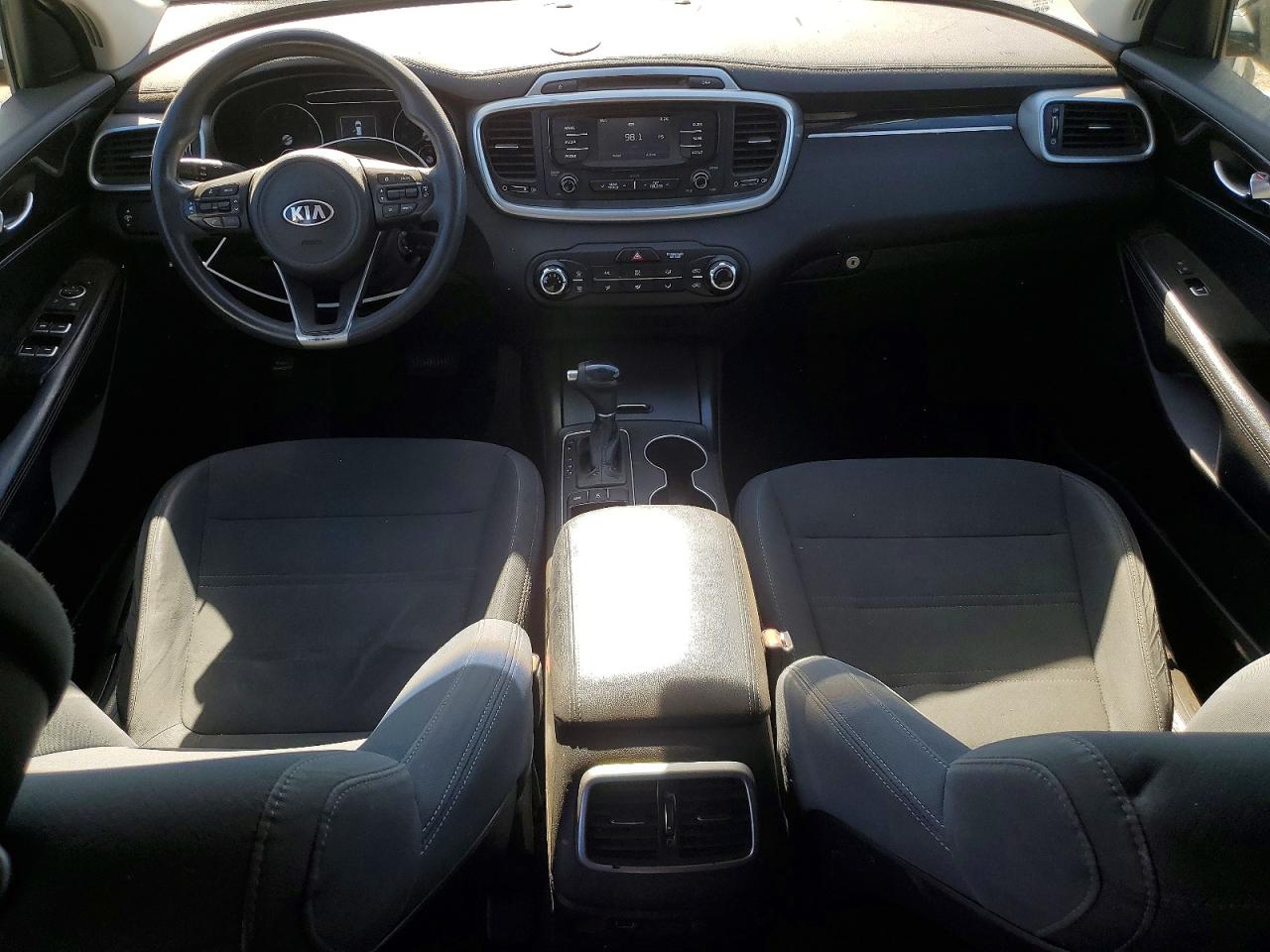 Kia Sorento Lx V6