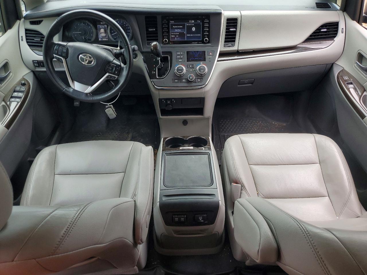 Toyota Sienna Xle 8-passenger