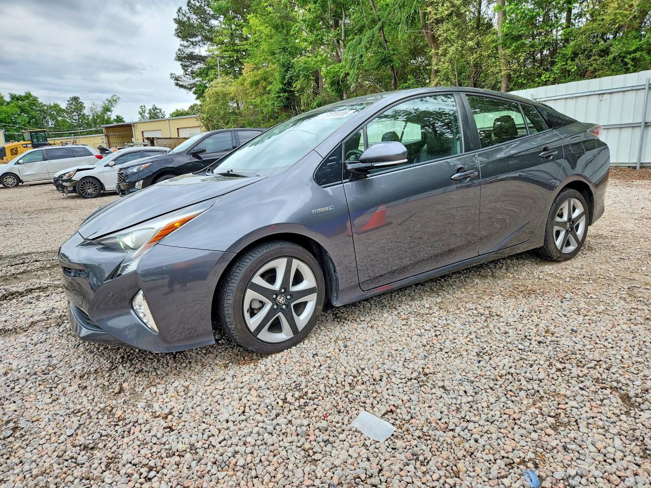 Salvage Toyota Prius Image