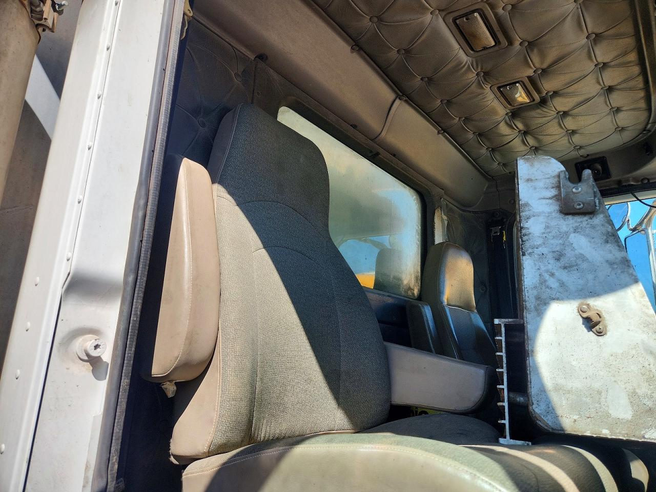 International 9200