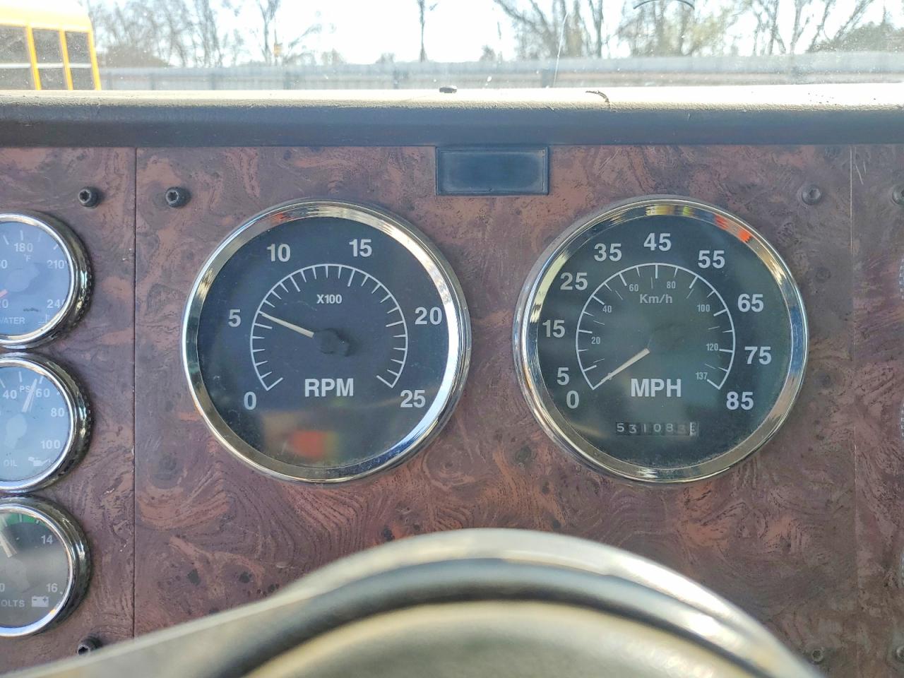 International 9200