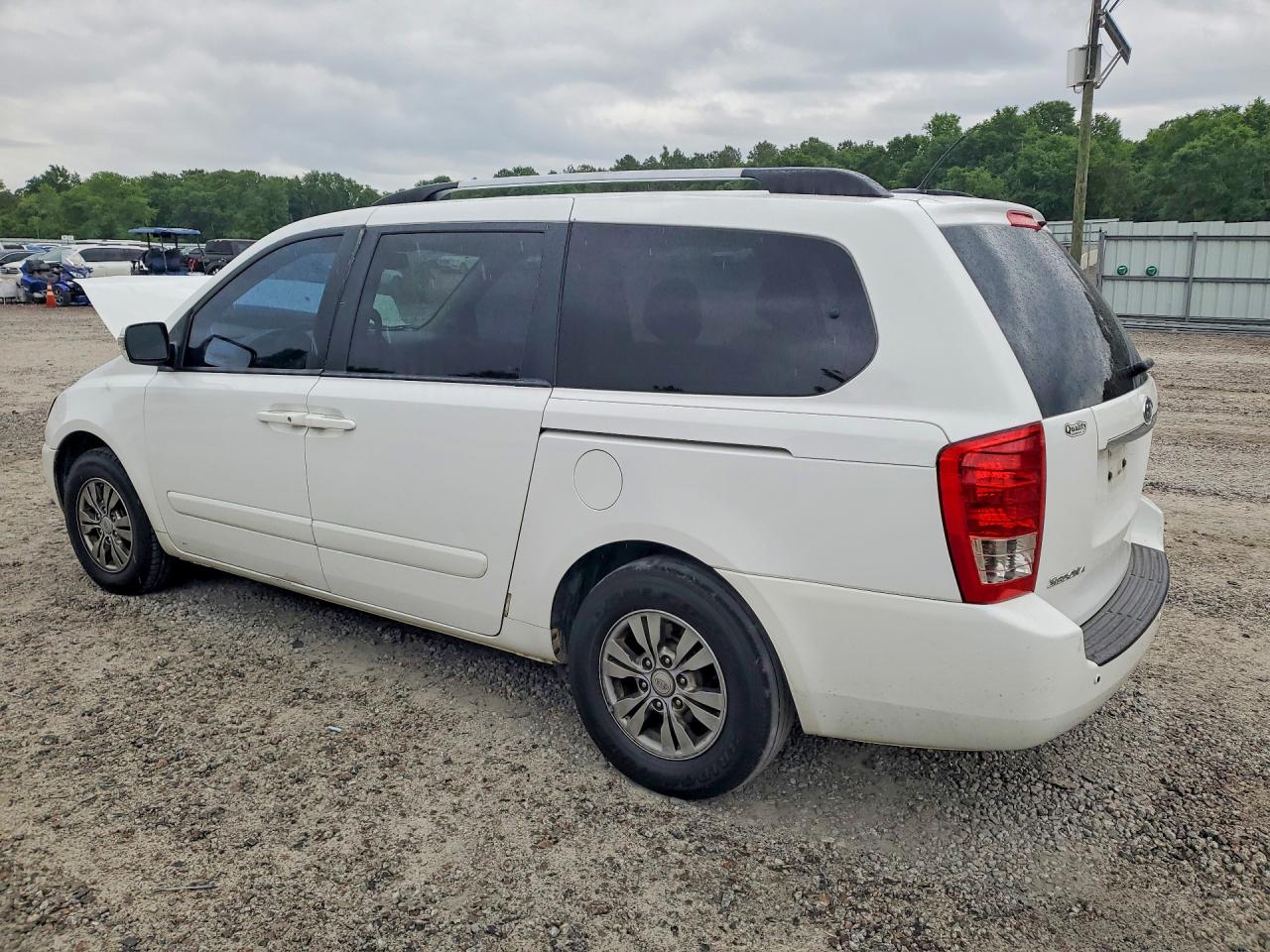 Kia Sedona Lx