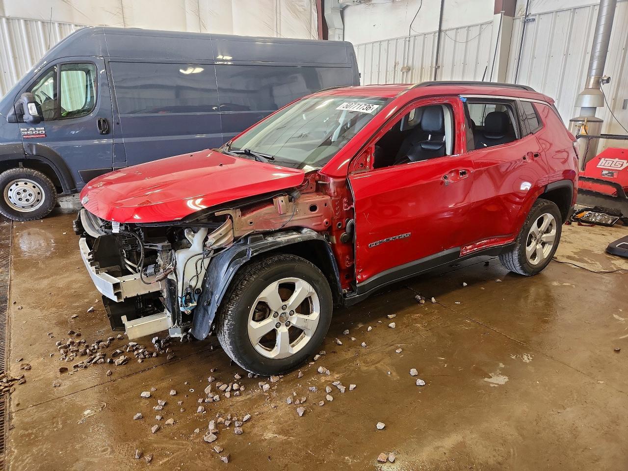 Salvage Jeep Compass Image