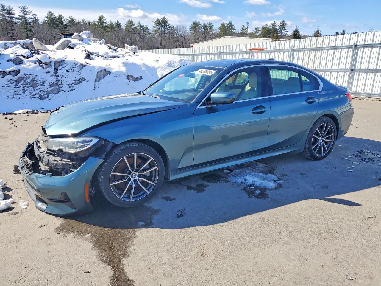 Salvage BMW 3 Series Image