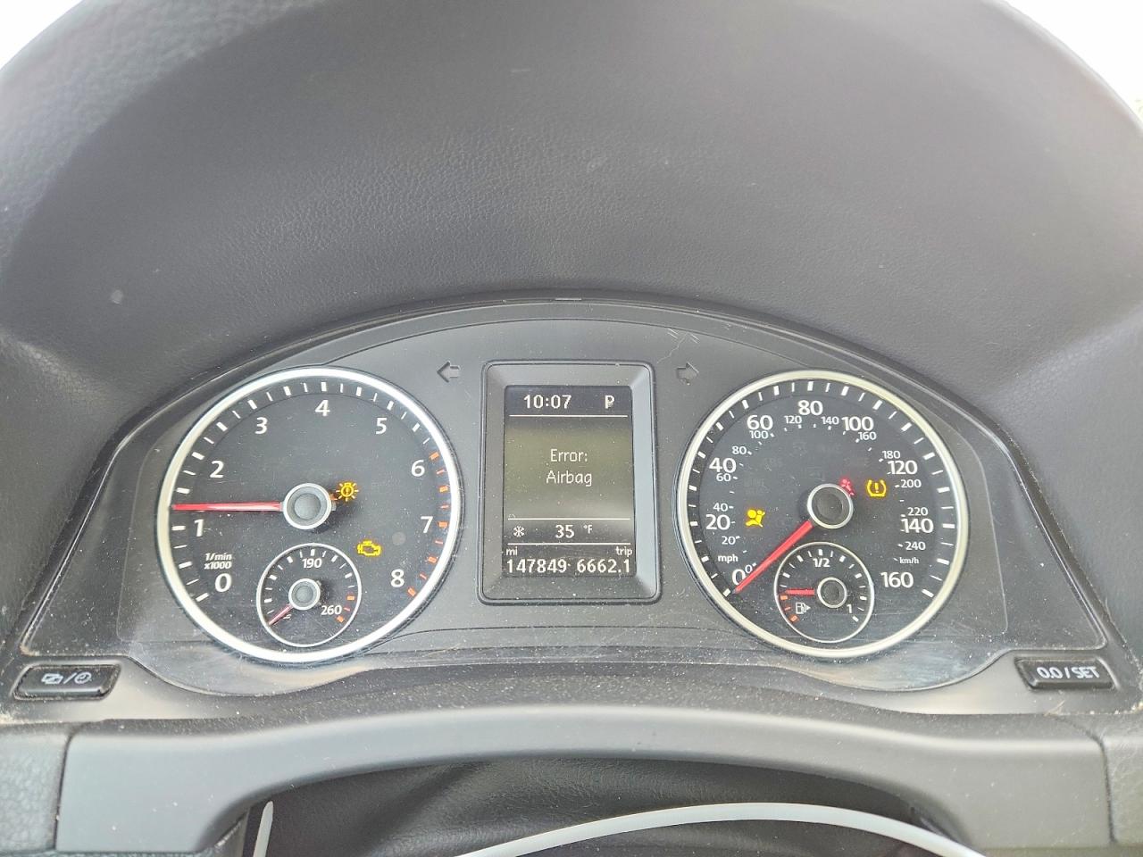 Volkswagen Tiguan S