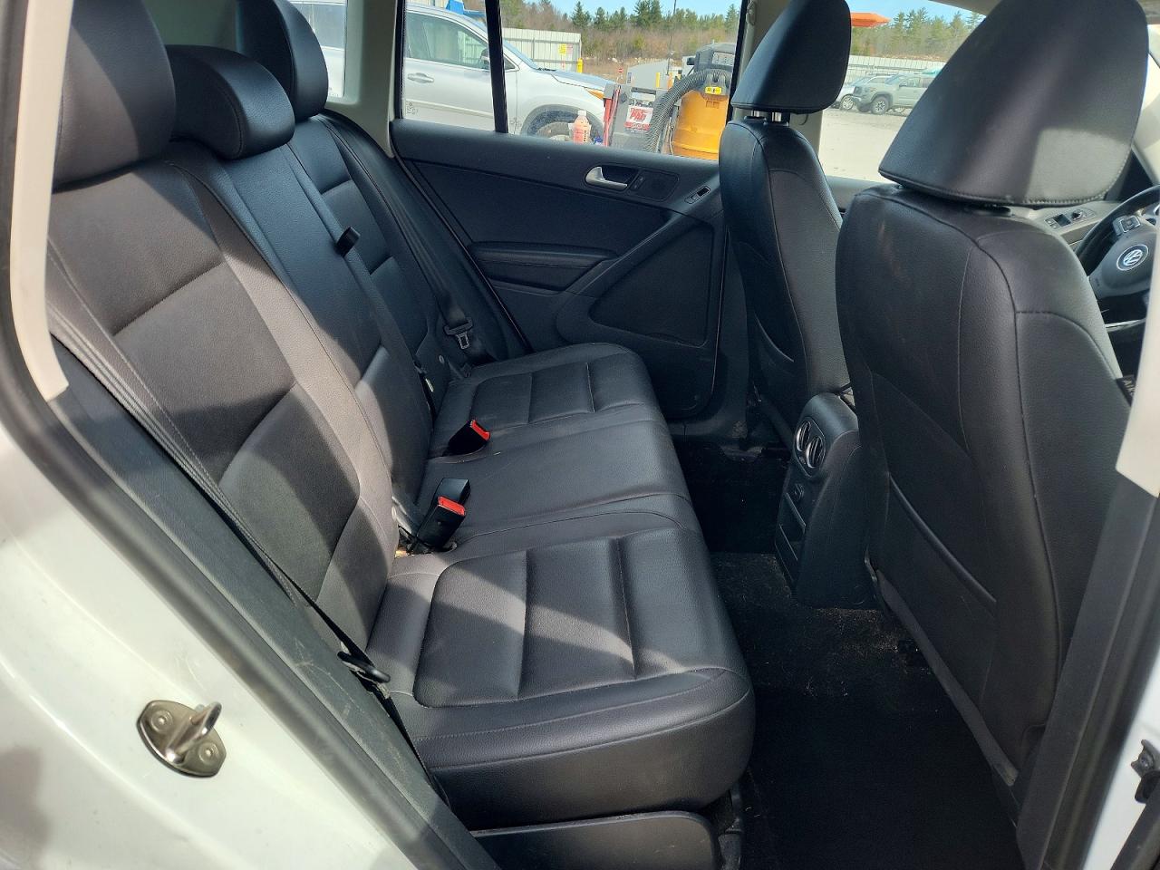 Volkswagen Tiguan S