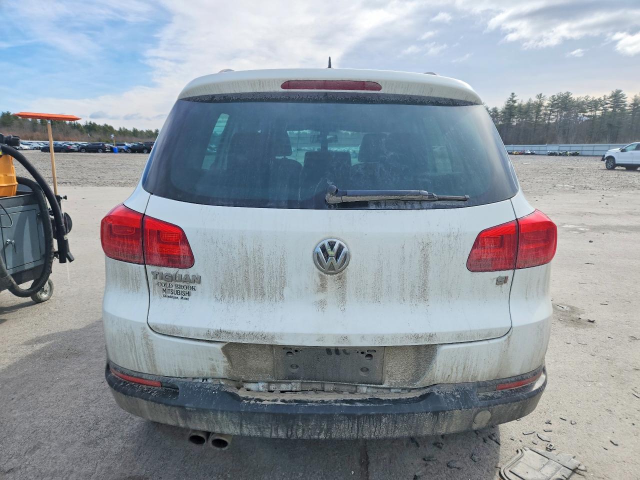 Volkswagen Tiguan S