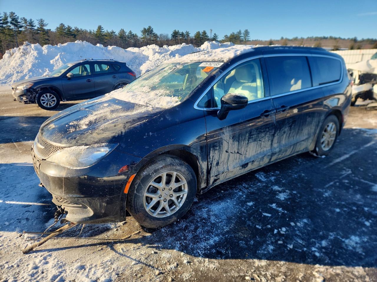 Salvage Chrysler Minivan Image