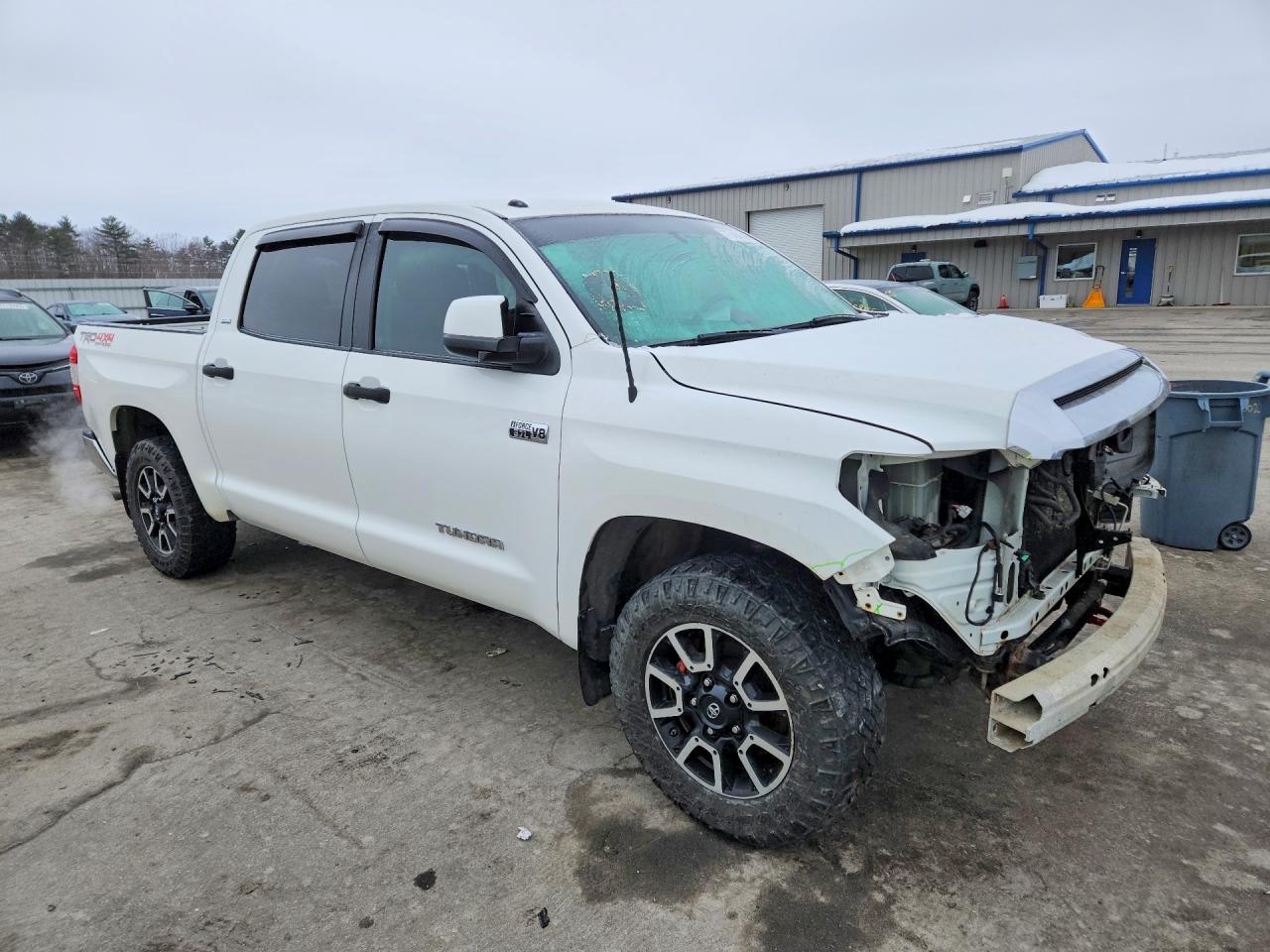 Toyota Tundra Crewmax Sr5