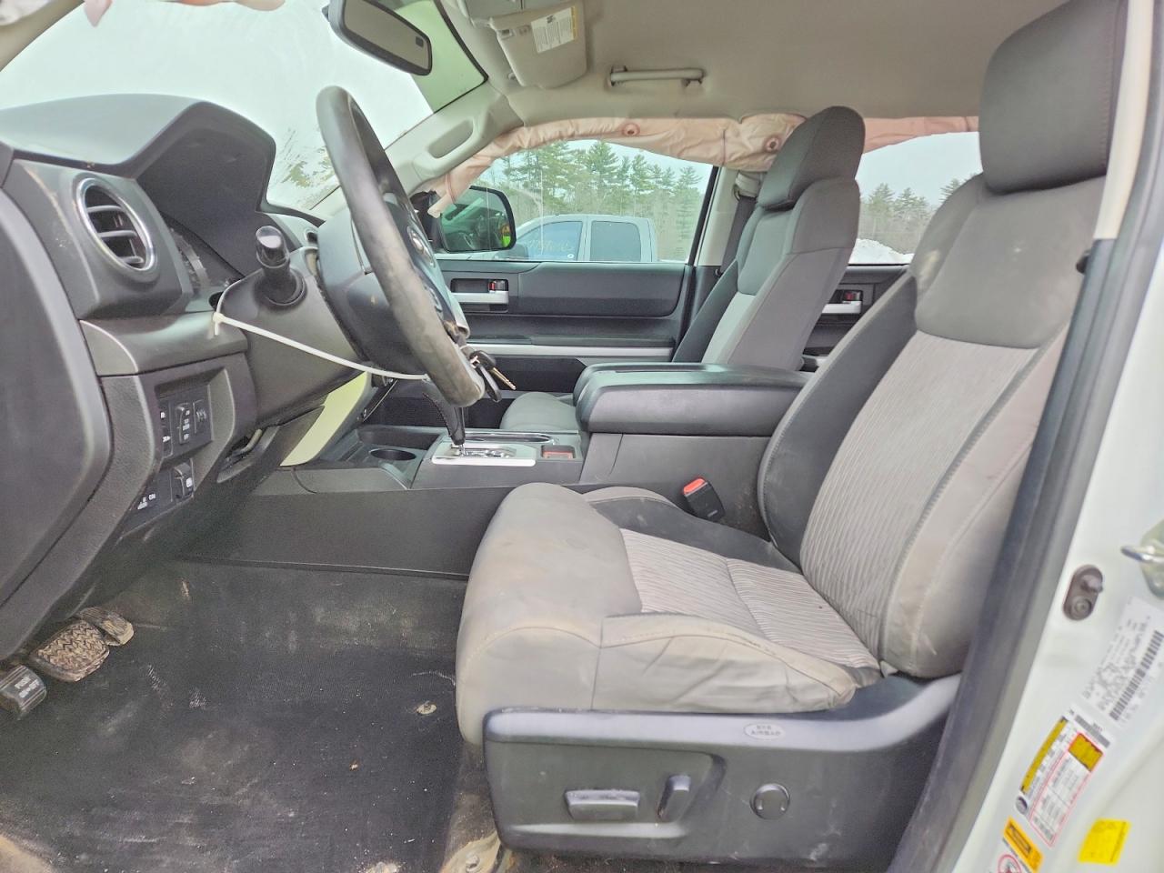 Toyota Tundra Crewmax Sr5