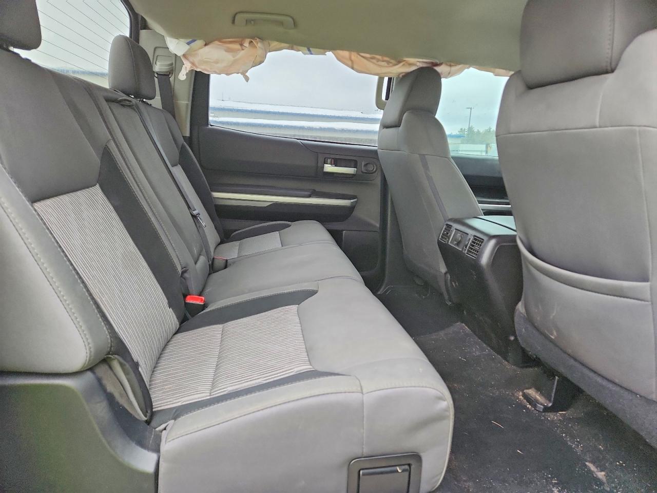 Toyota Tundra Crewmax Sr5