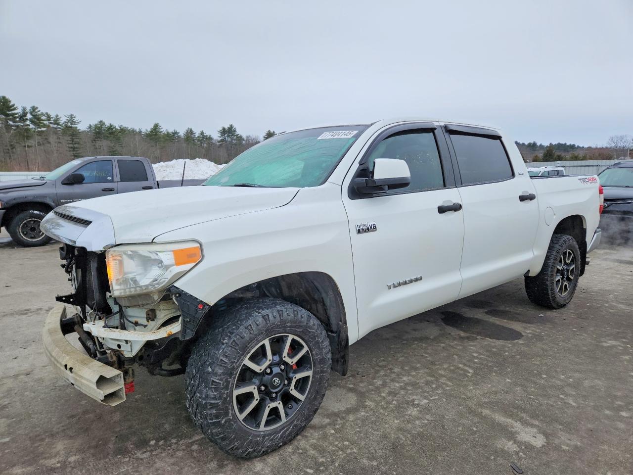 Salvage Toyota Tundra Image