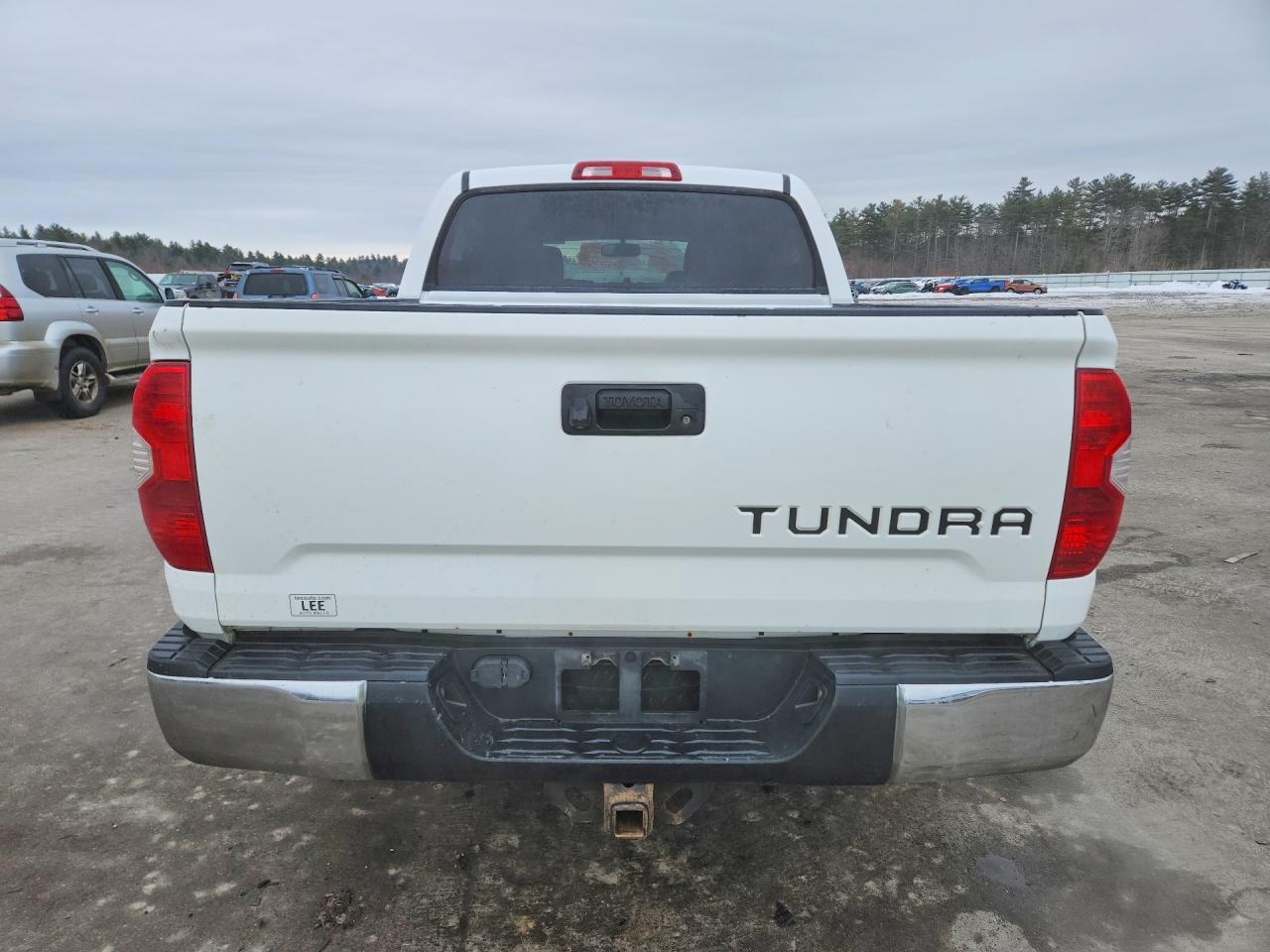 Toyota Tundra Crewmax Sr5
