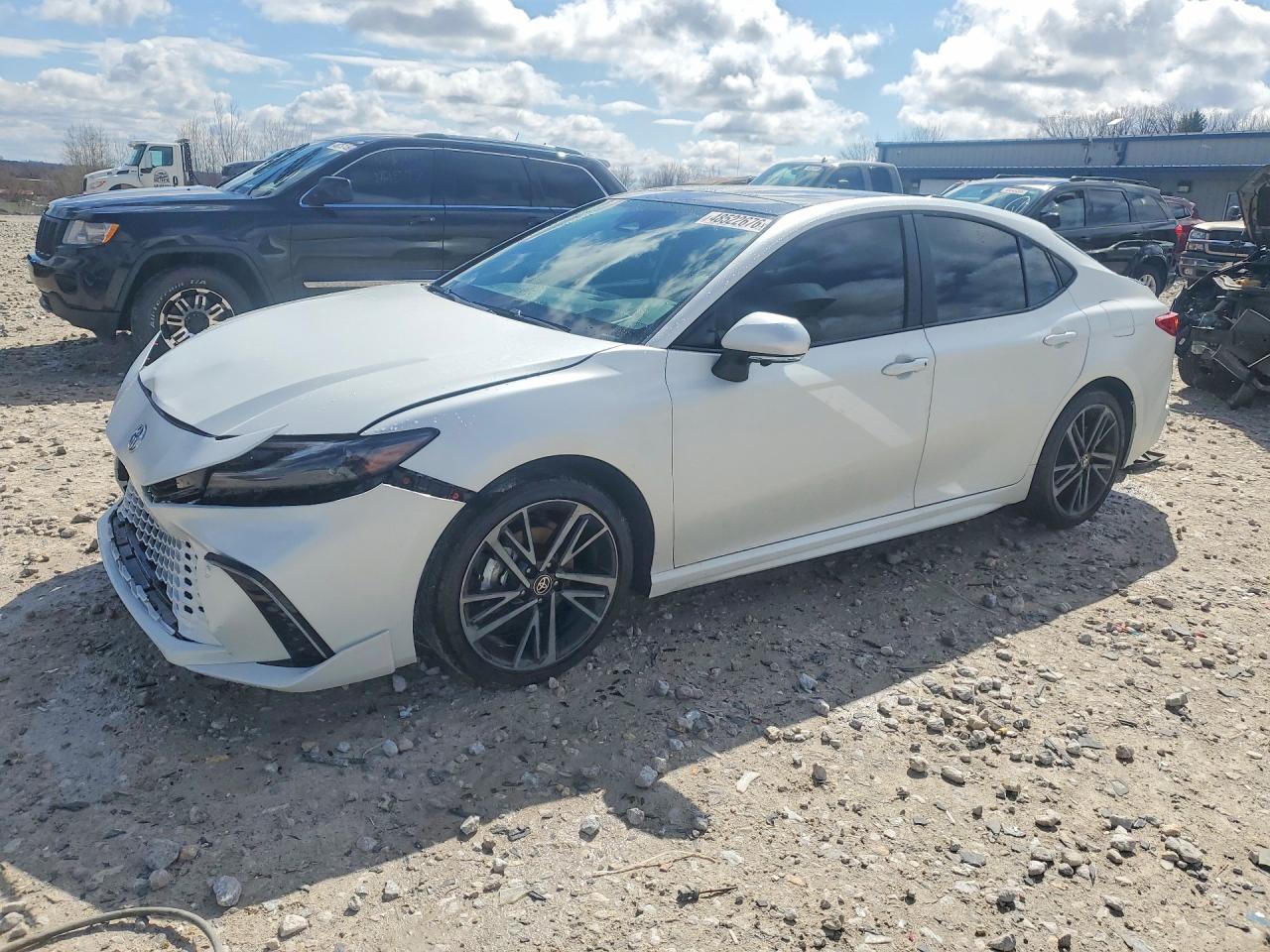 Salvage Toyota Camry Image