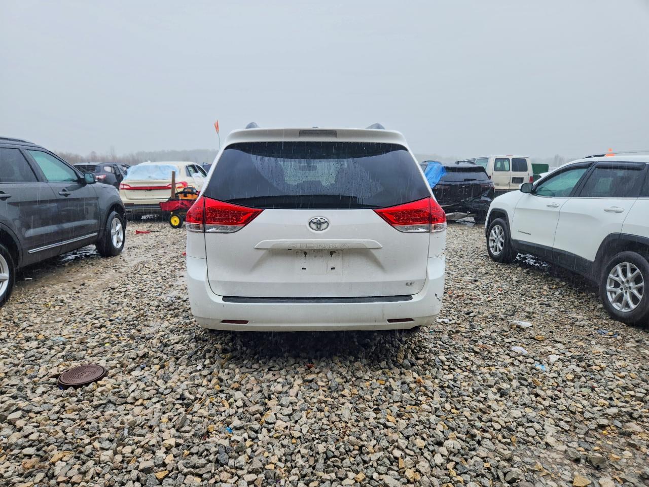 Toyota Sienna Le